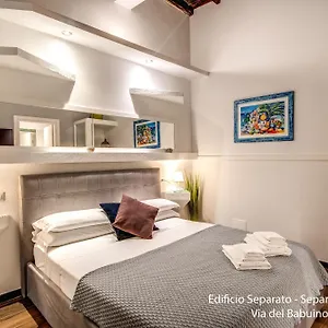Tritone House 4*, Roma Italia